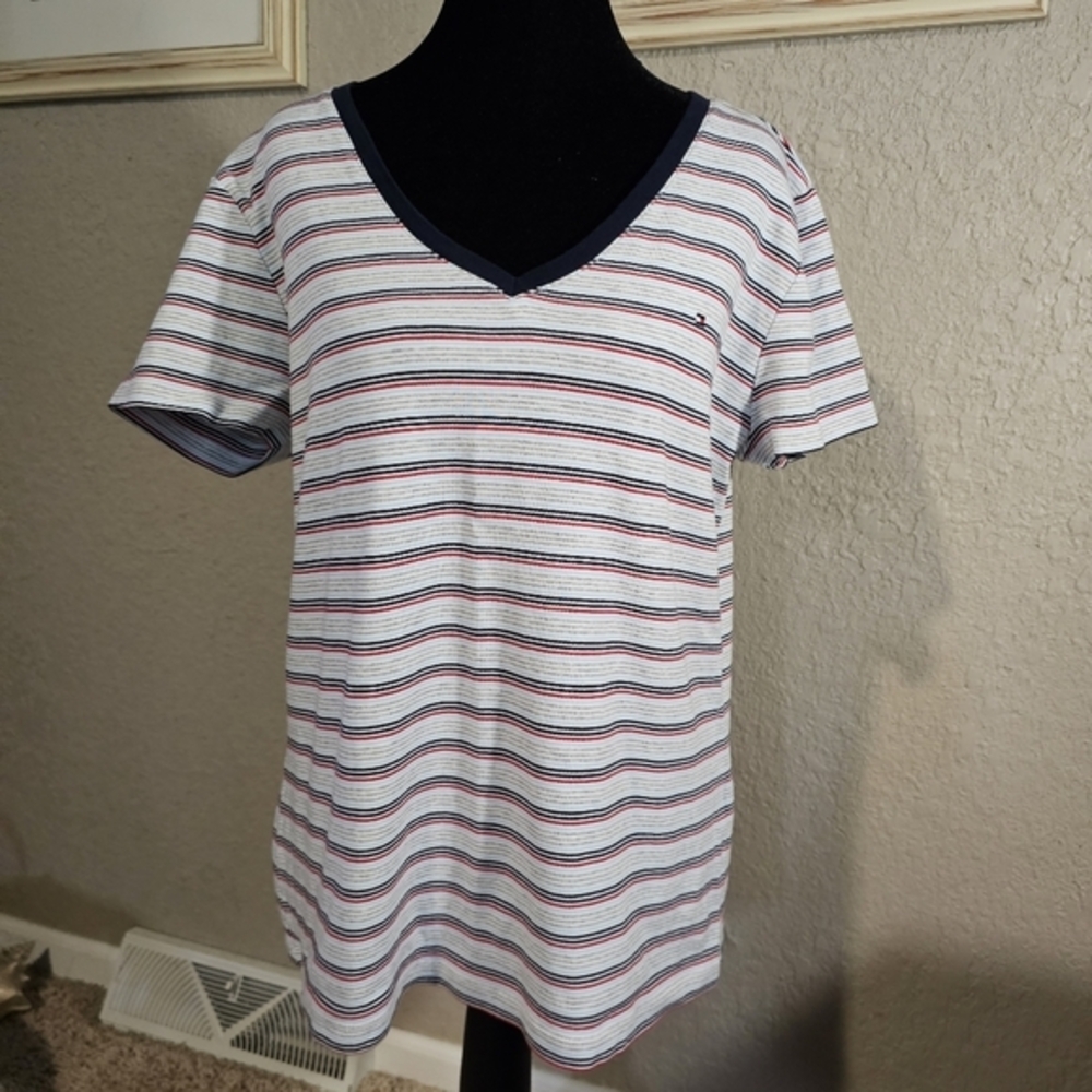Tommy Hilfiger 100% cotton Women's Striped V-Neck‎ Tee – Size XL